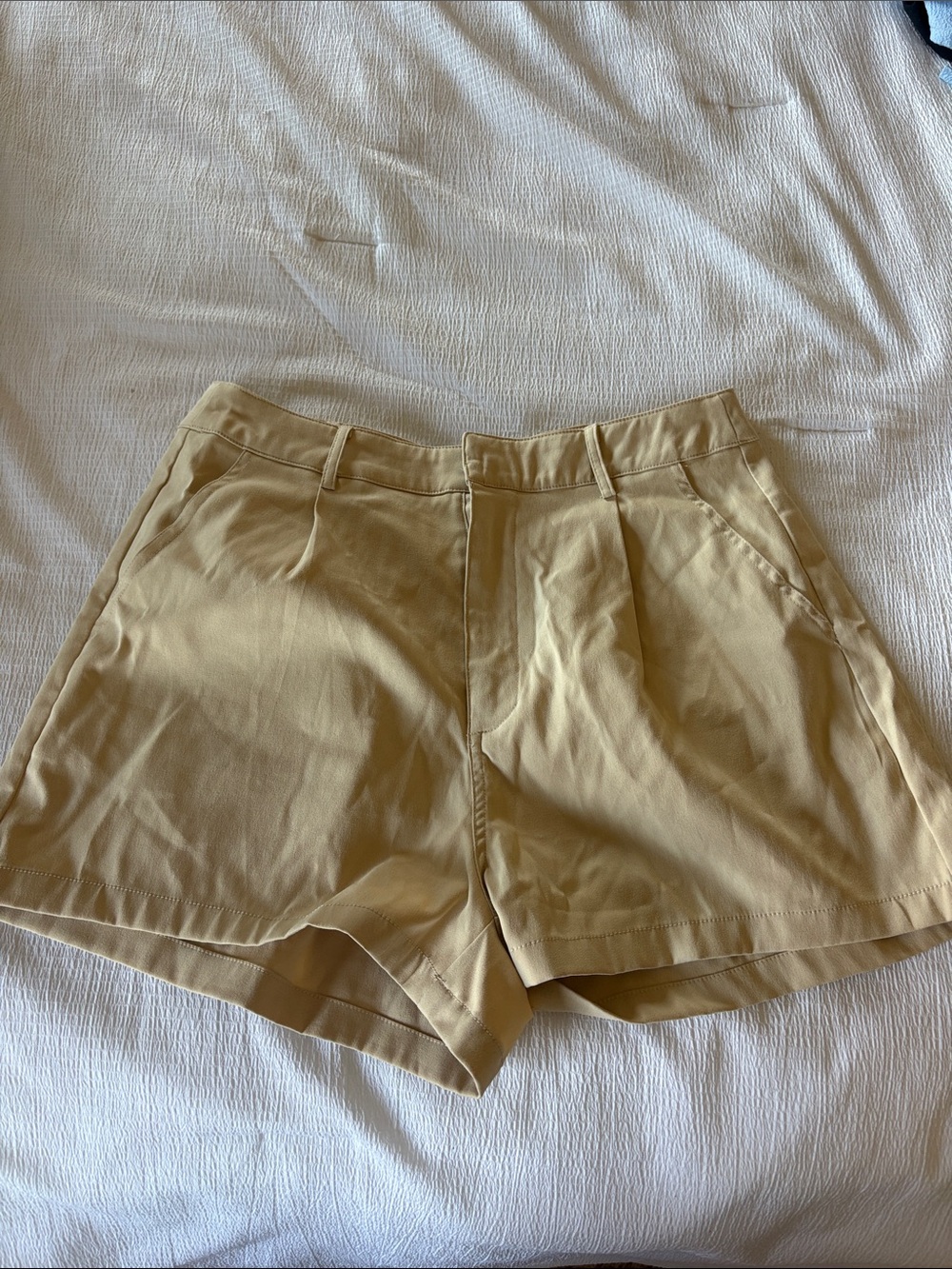 Amazon Women's Khaki High-Waist Pleated Shorts